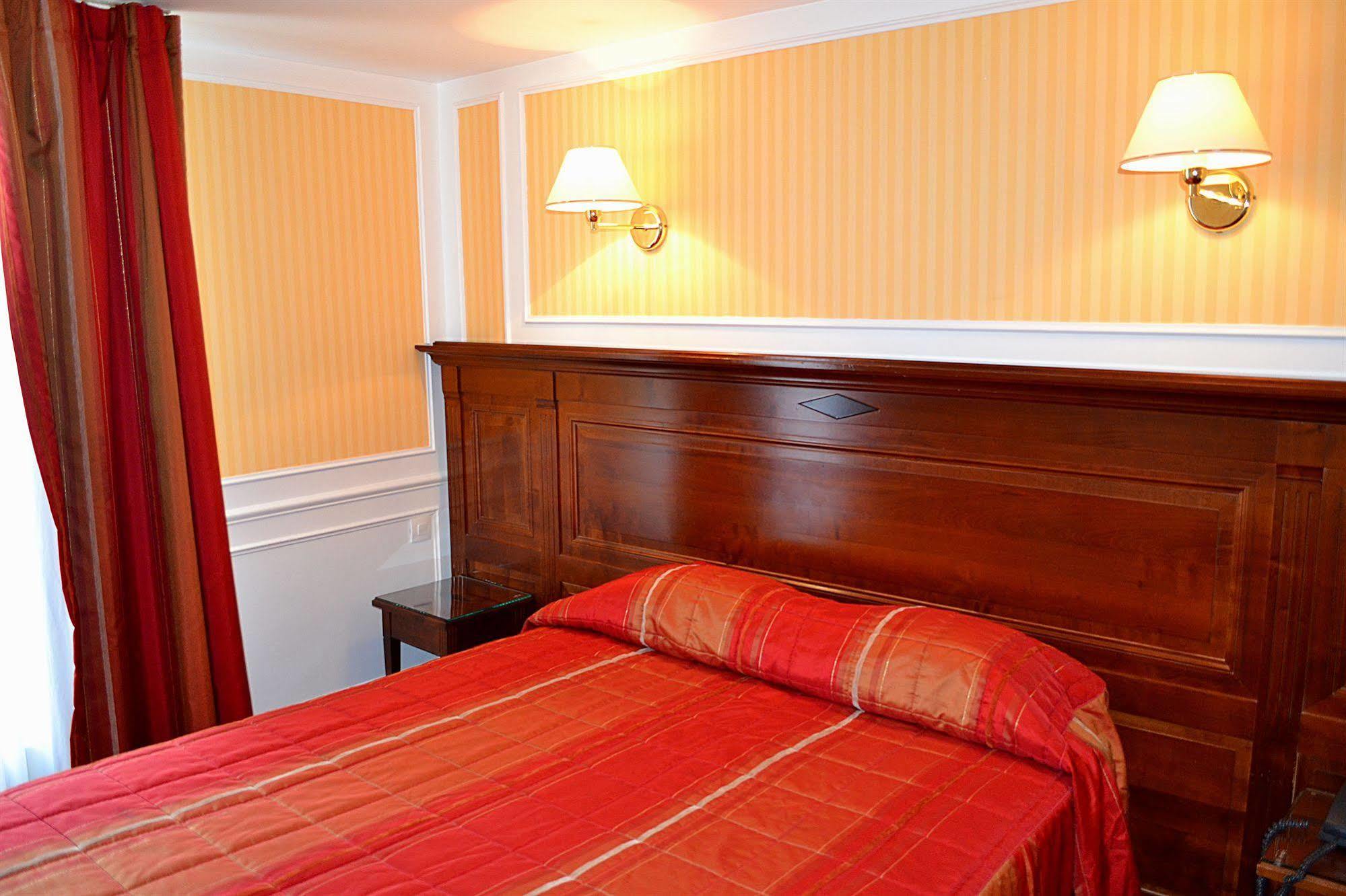 Hotel Touring Opera Párizs Kültér fotó