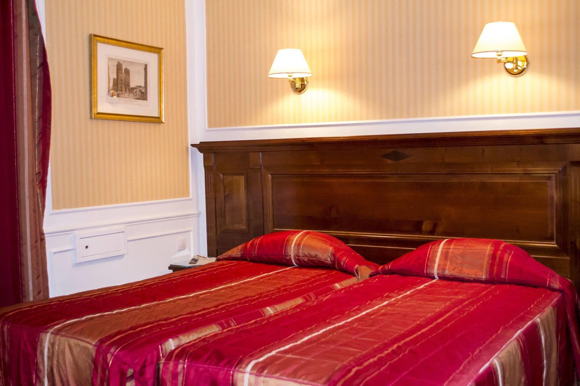 Hotel Touring Opera Párizs Kültér fotó